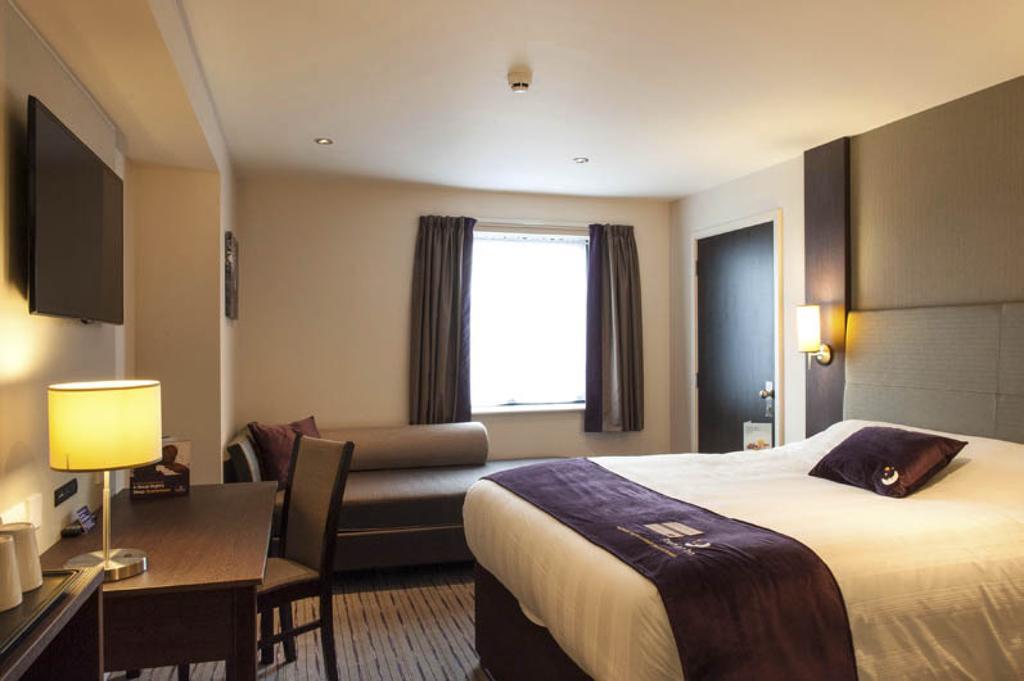 Premier Inn Merthyr Tydfil Exterior photo