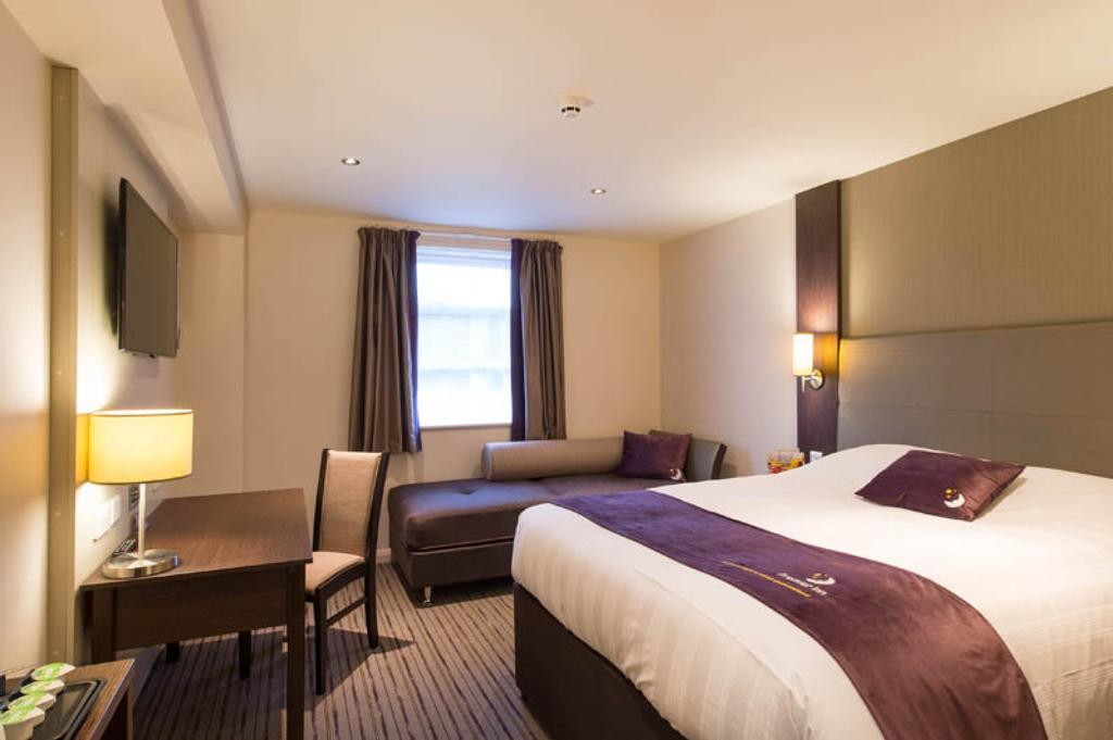 Premier Inn Merthyr Tydfil Exterior photo