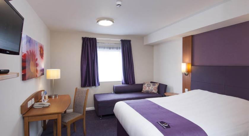Premier Inn Merthyr Tydfil Exterior photo