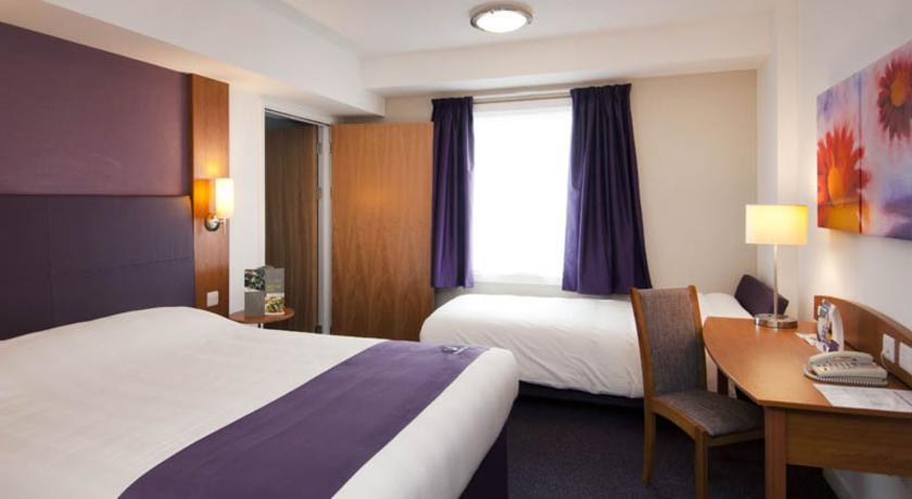 Premier Inn Merthyr Tydfil Exterior photo