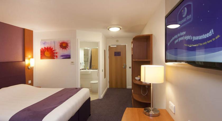 Premier Inn Merthyr Tydfil Exterior photo