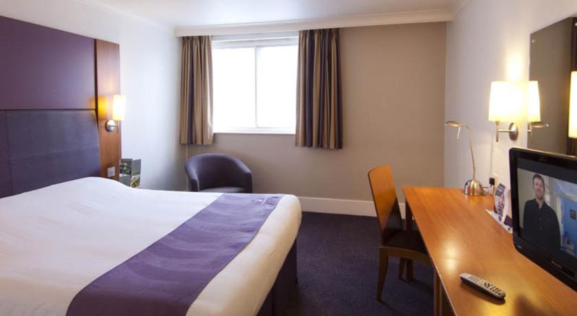 Premier Inn Merthyr Tydfil Exterior photo